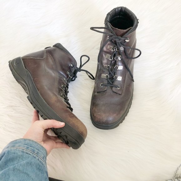 acg work boots